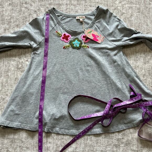 NWT Mimi and Maggie Gray New Dawn T-Shirt, Size L (14) - Picture 1 of 9